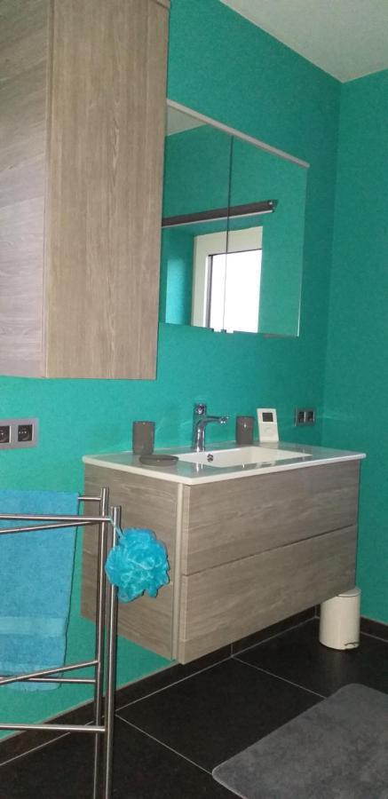 Chez Chantal - Appartement Privatif Yvoir Экстерьер фото